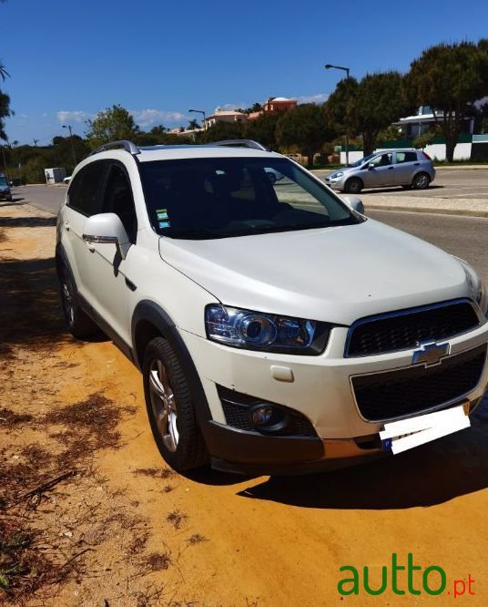 2011' Chevrolet Captiva photo #2
