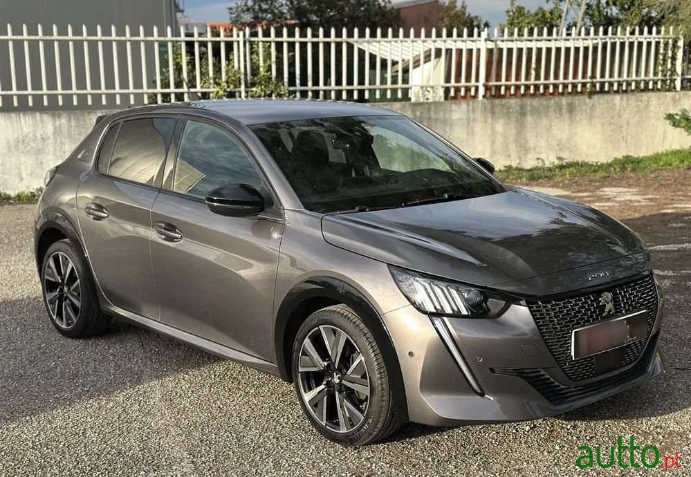 2022' Peugeot 208 photo #1