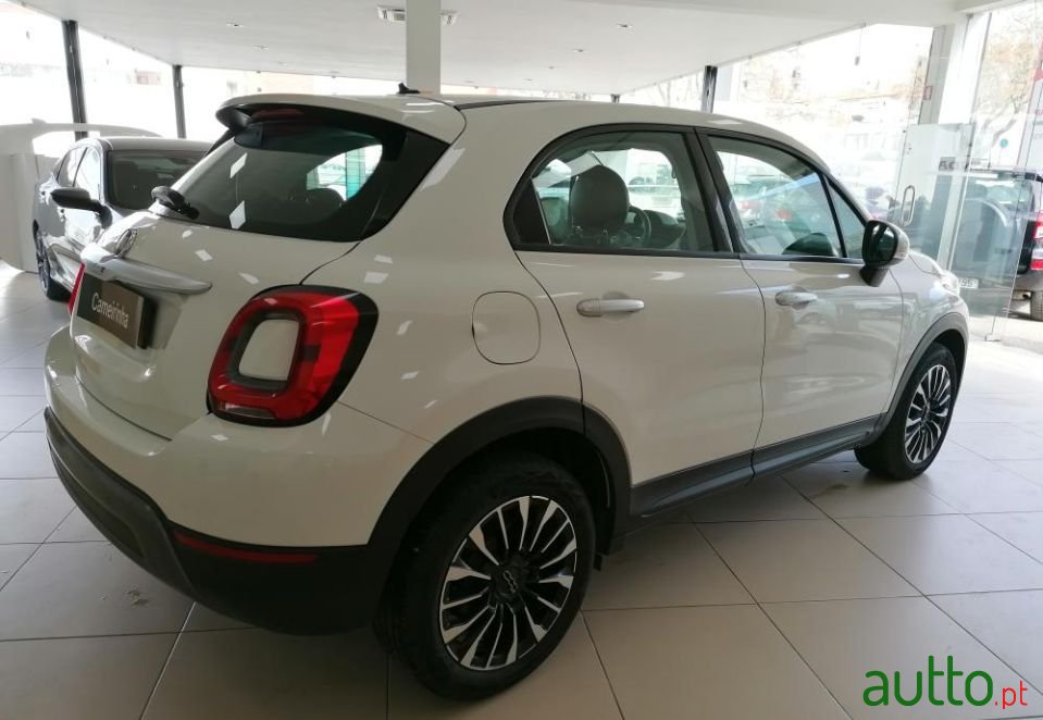 2019' Fiat 500X photo #4