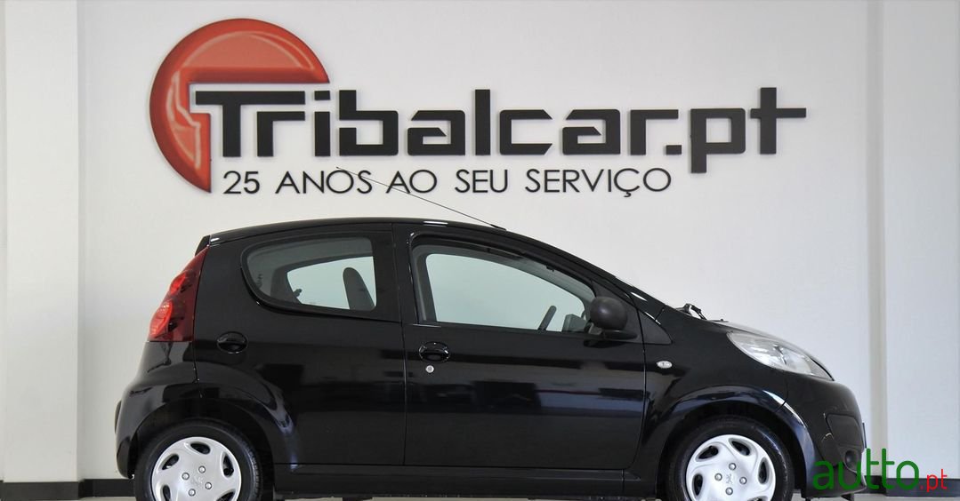 2012' Peugeot 107 photo #4