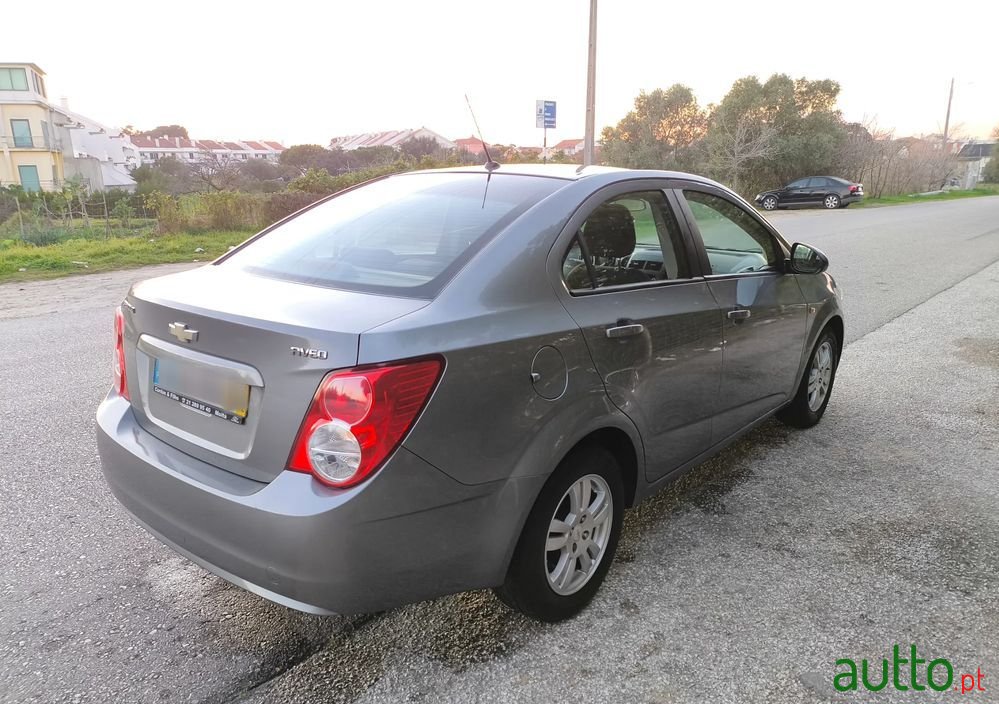 2011' Chevrolet Aveo 1.2 Lt Eco photo #5