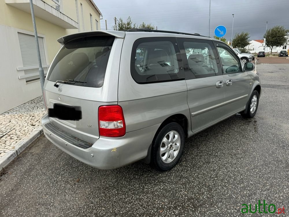 2005' Kia Carnival photo #5