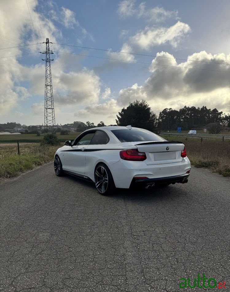 2015' BMW Série 2 D Coupe M Sport photo #3