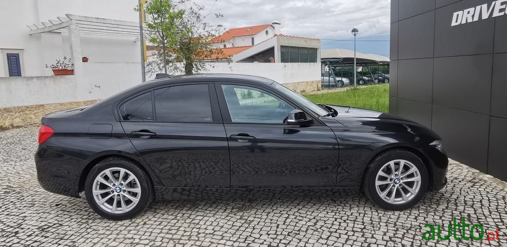 2018' BMW Série 3 D Auto photo #5