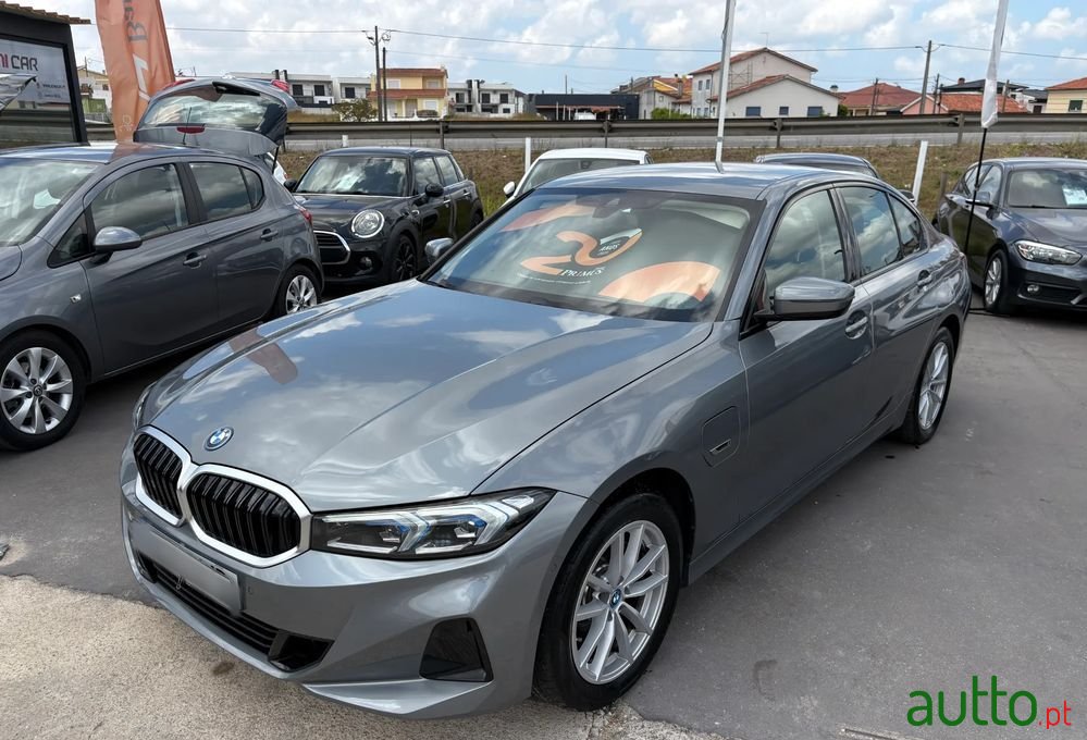 2024' BMW Série 3 E Line Luxury Auto photo #1