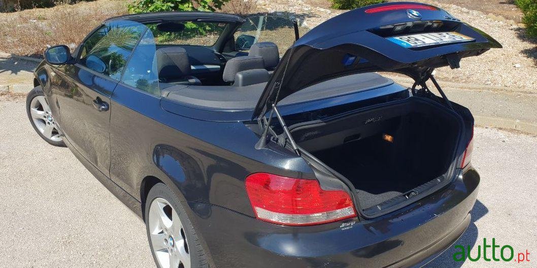 2009' BMW 120 Nacional photo #2