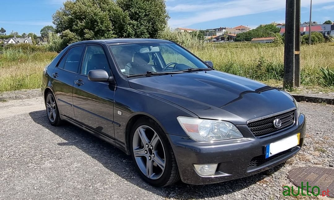 2003' Lexus Is-200 photo #1