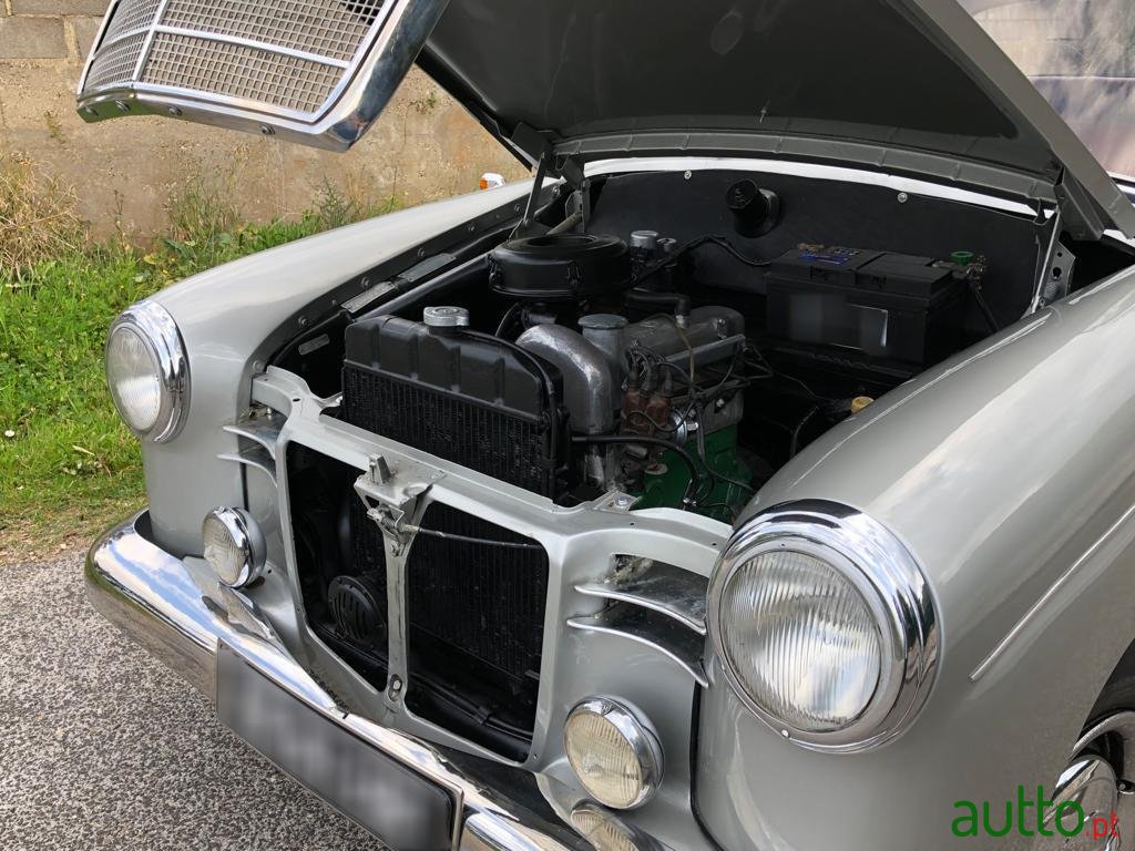 1970' Mercedes-Benz 180 photo #2