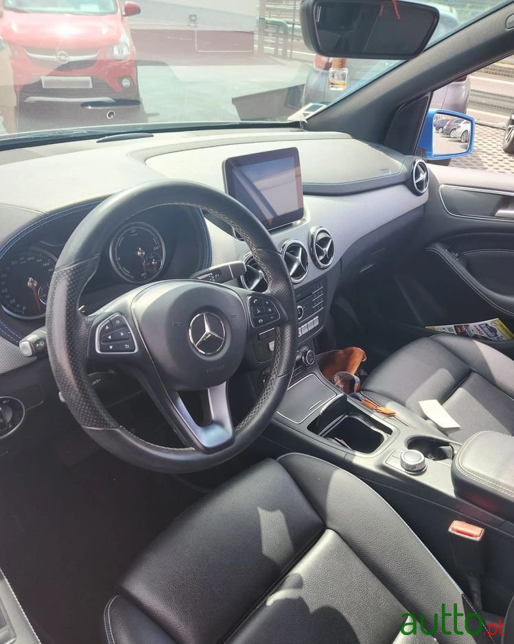 2018' Mercedes-Benz B Electric Drive photo #4