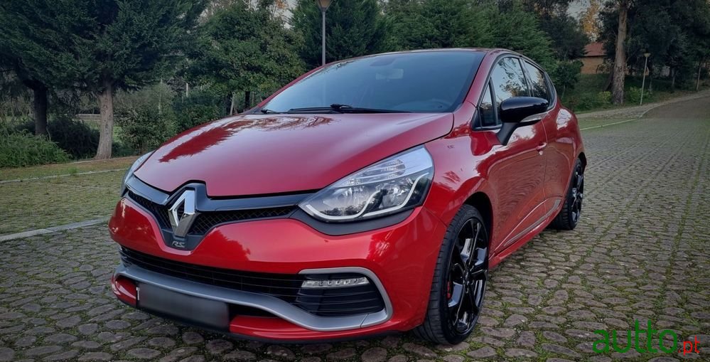 2014' Renault Clio photo #1