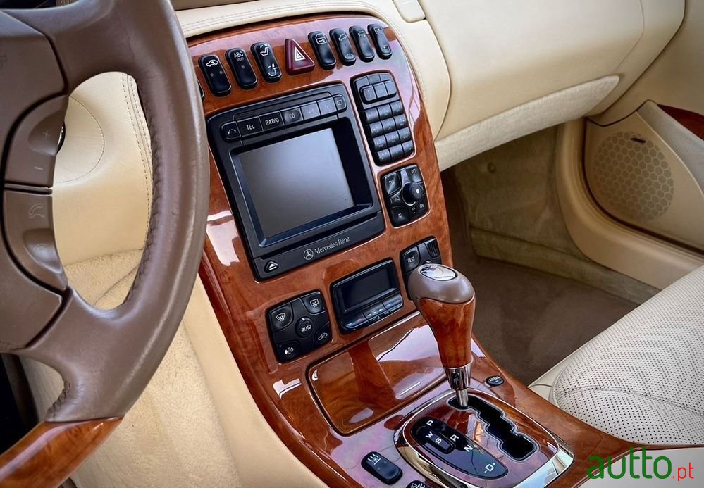2001' Mercedes-Benz CL 600 Coupé photo #2