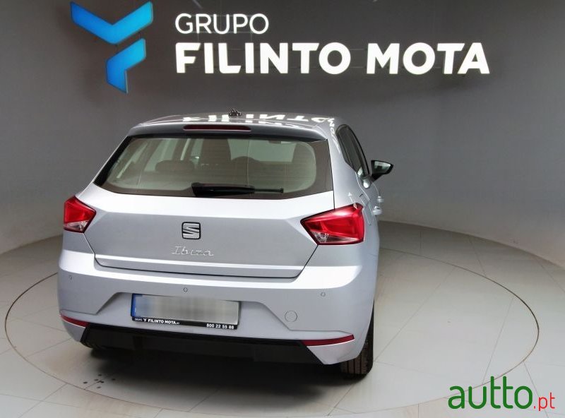 2022' SEAT Ibiza 1.0 Mpi Style photo #3