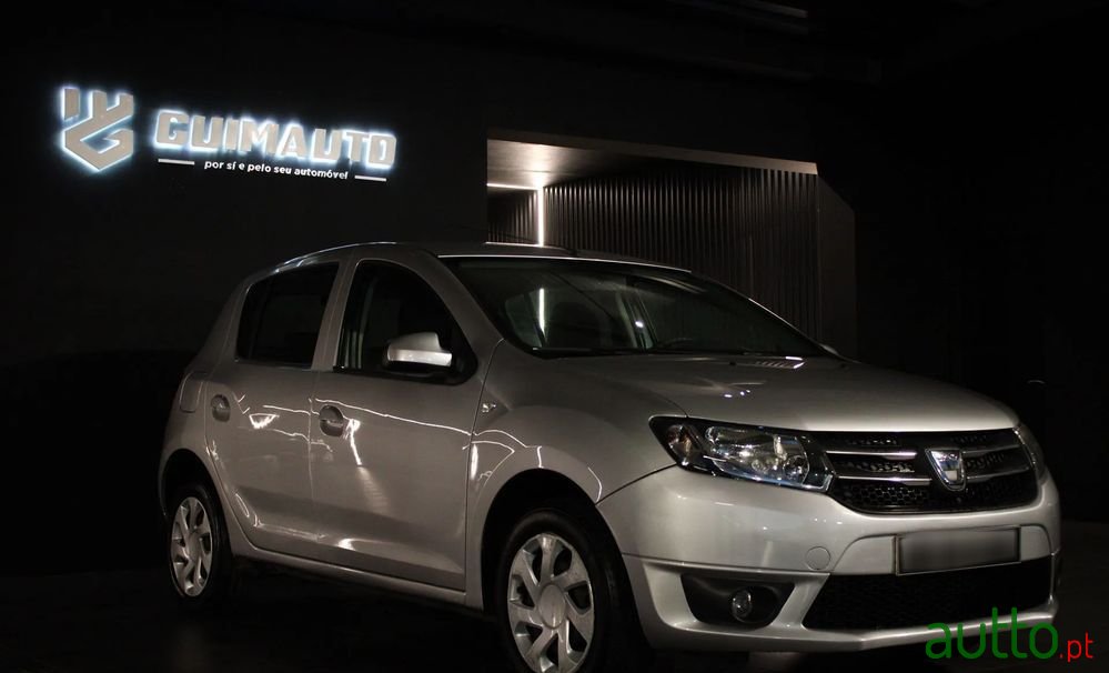 2016' Dacia Sandero photo #1