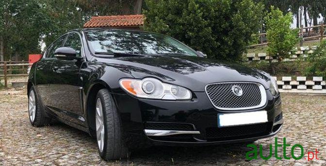 2010' Jaguar XF photo #3