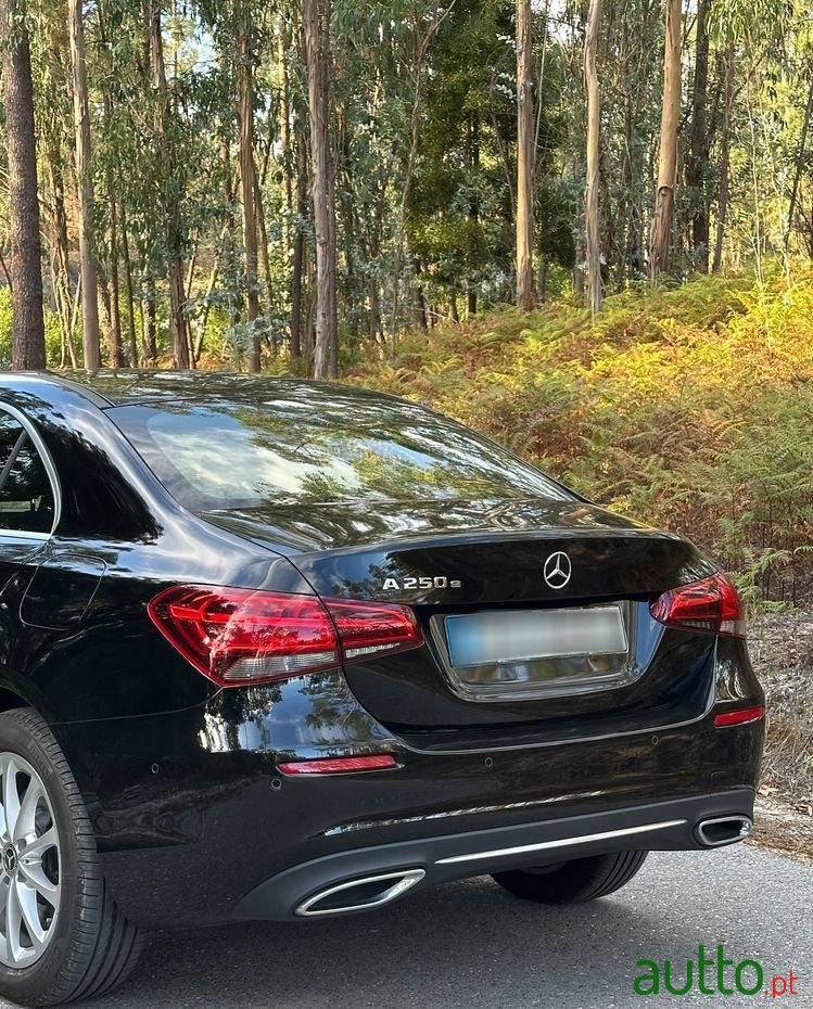 2020' Mercedes-Benz Classe A photo #5