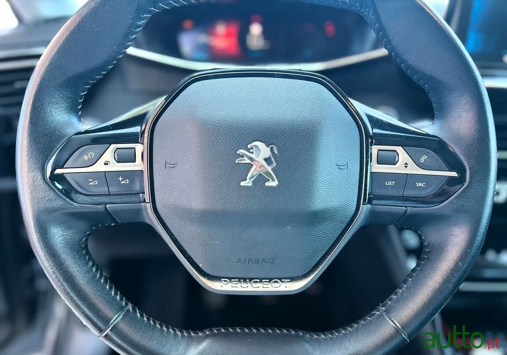 2020' Peugeot 208 photo #5