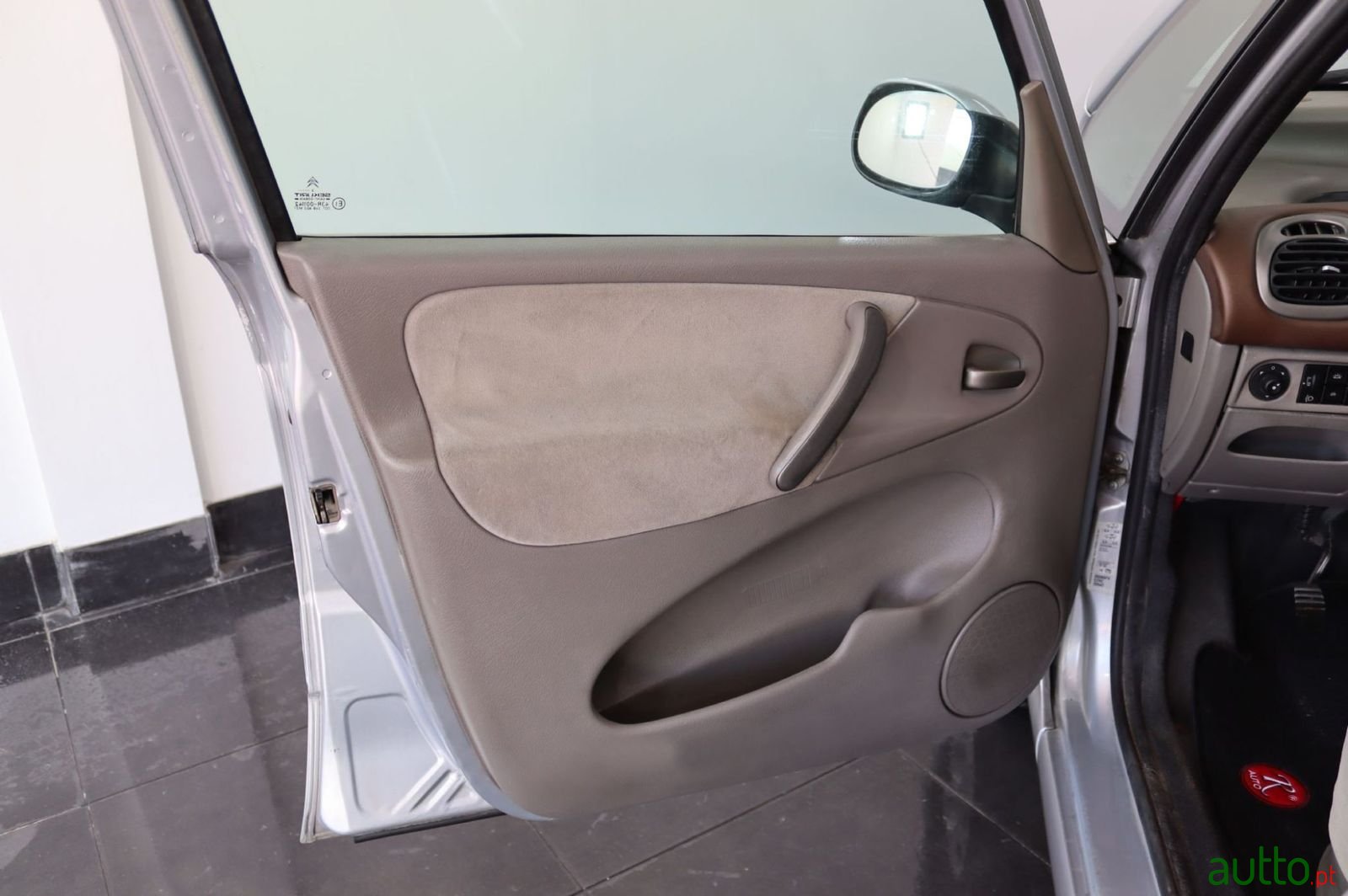 2002' Citroen Xsara Picasso photo #5