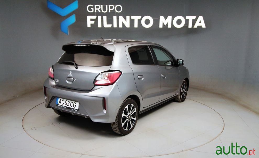 2022' Mitsubishi Space Star photo #2