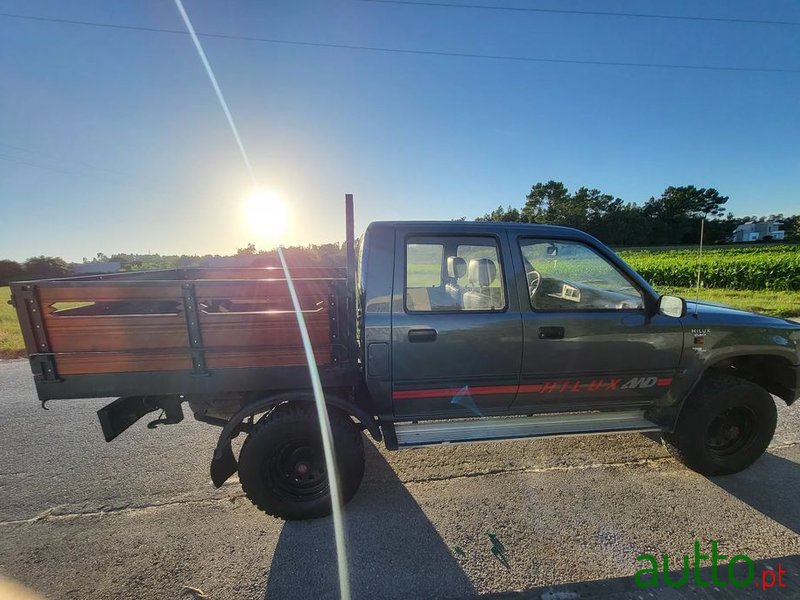 1992' Toyota Hilux photo #3