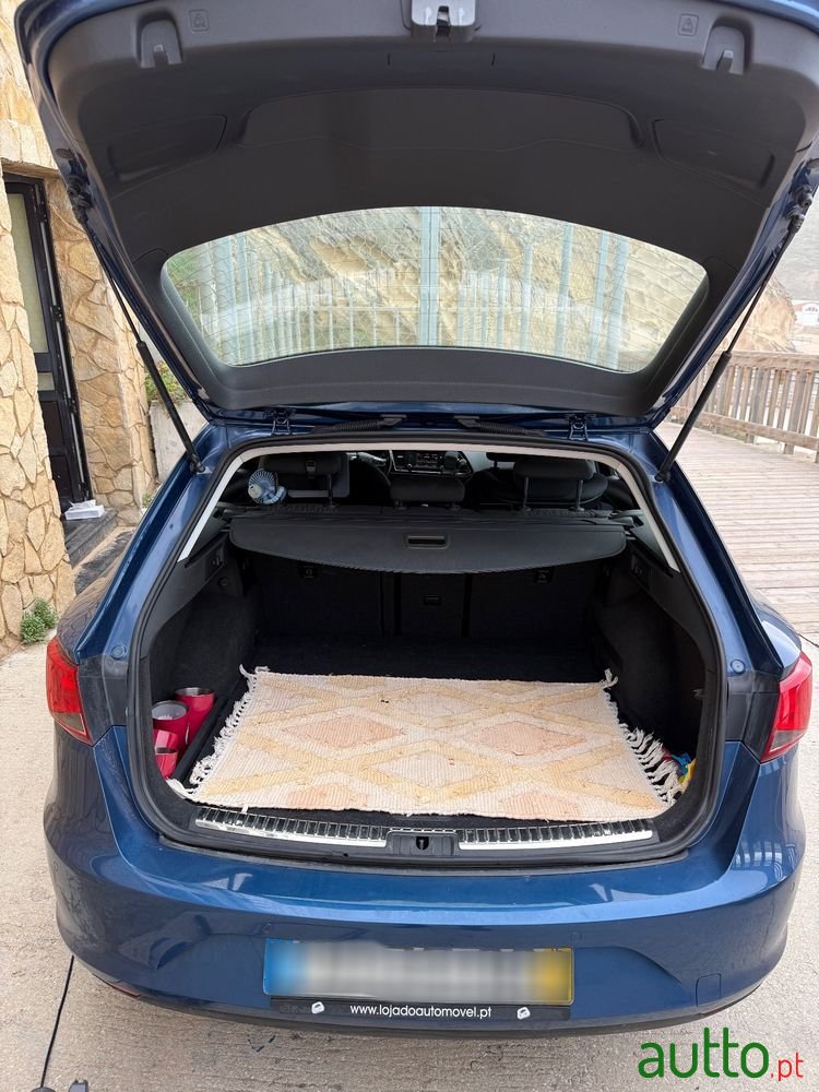 2016' SEAT Leon St photo #5