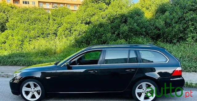 2007' BMW Série 5 D Touring photo #3