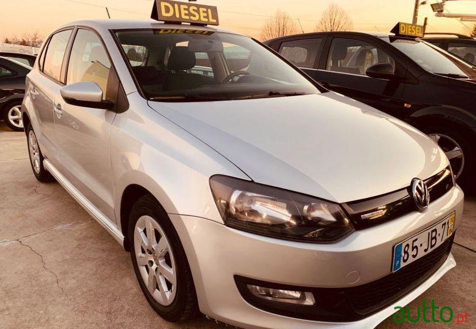 2010' Volkswagen Polo photo #1