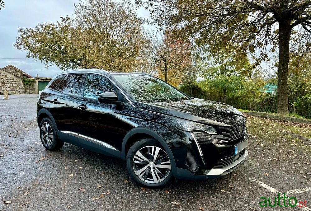 2021' Peugeot 3008 photo #1