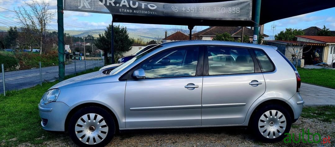 2006' Volkswagen Polo photo #3