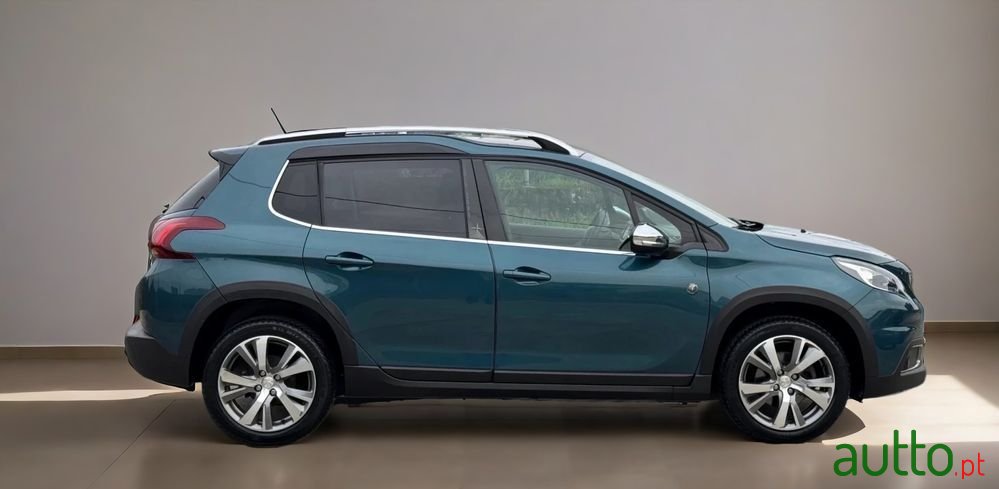 2017' Peugeot 2008 photo #5