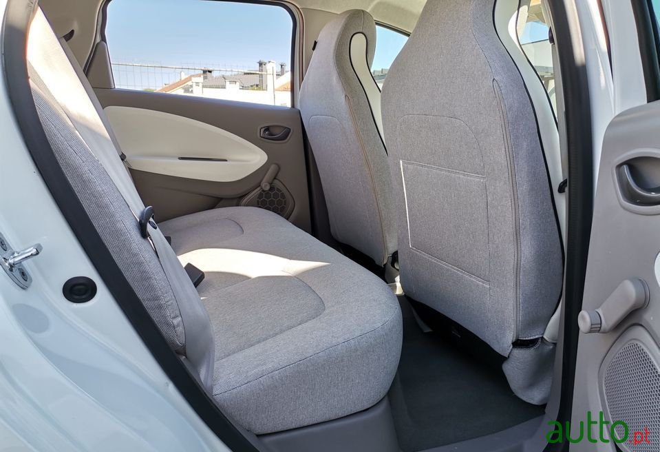 2018' Renault Zoe photo #5