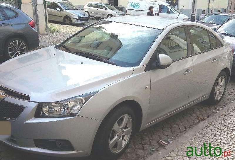 2009' Chevrolet Cruze Ls 1.6 photo #1