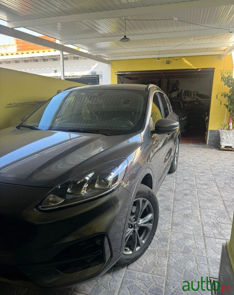 2023' Ford Kuga 2.5 Phev St-Line photo #2