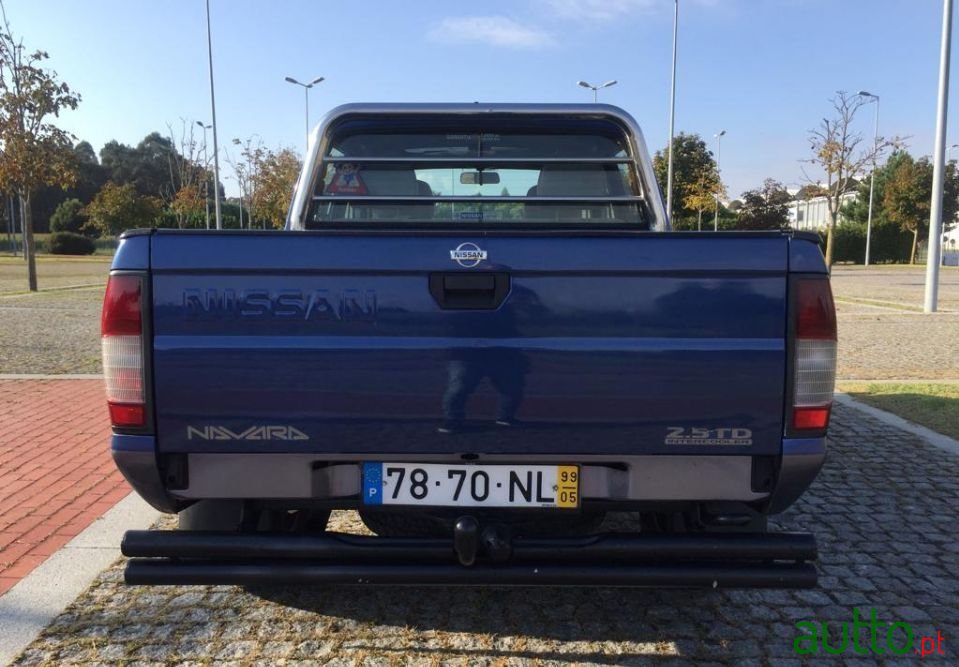 1999' Nissan Navara photo #6