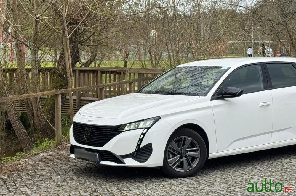 2023' Peugeot 308 Sw photo #2