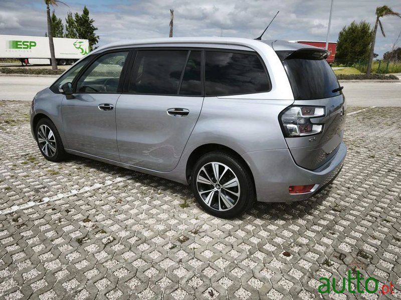2017' Citroen C4 Grand Picasso photo #3