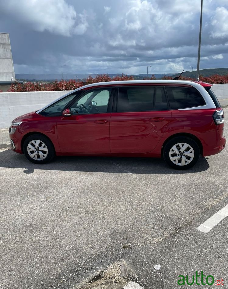 2018' Citroen C4 SpaceTourer photo #4