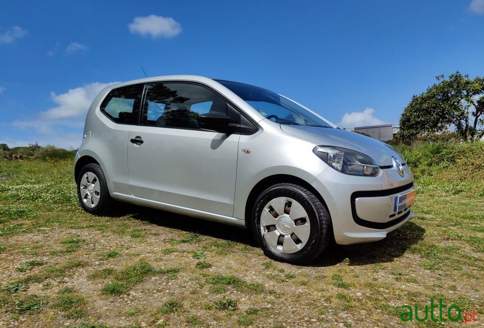 2015' Volkswagen Up photo #6