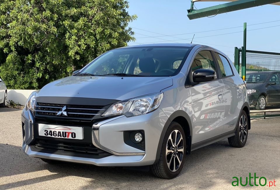 2021' Mitsubishi Space Star photo #2