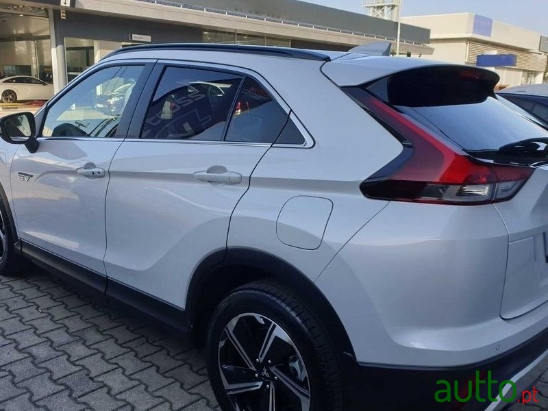 2021' Mitsubishi Eclipse Cross photo #2