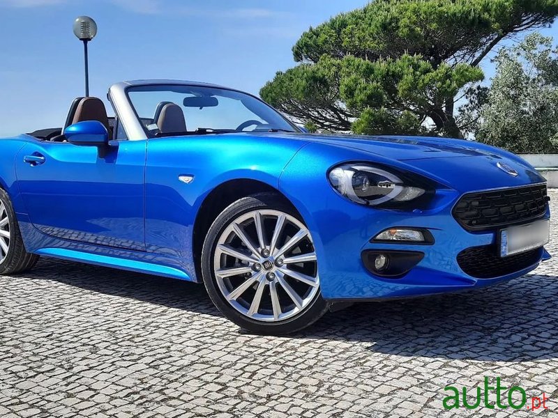 2019' Fiat 124 Spider photo #4