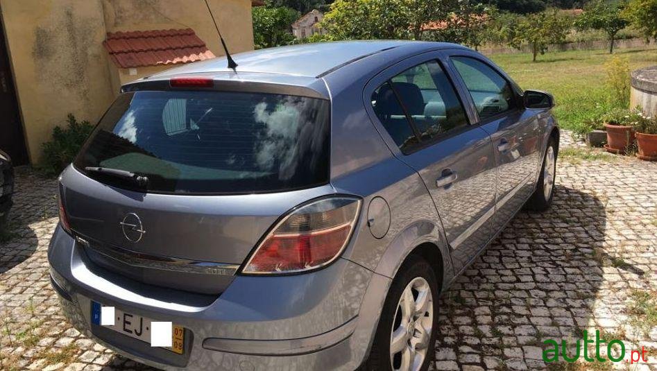 2007' Opel Astra 1.3 Cdti photo #3