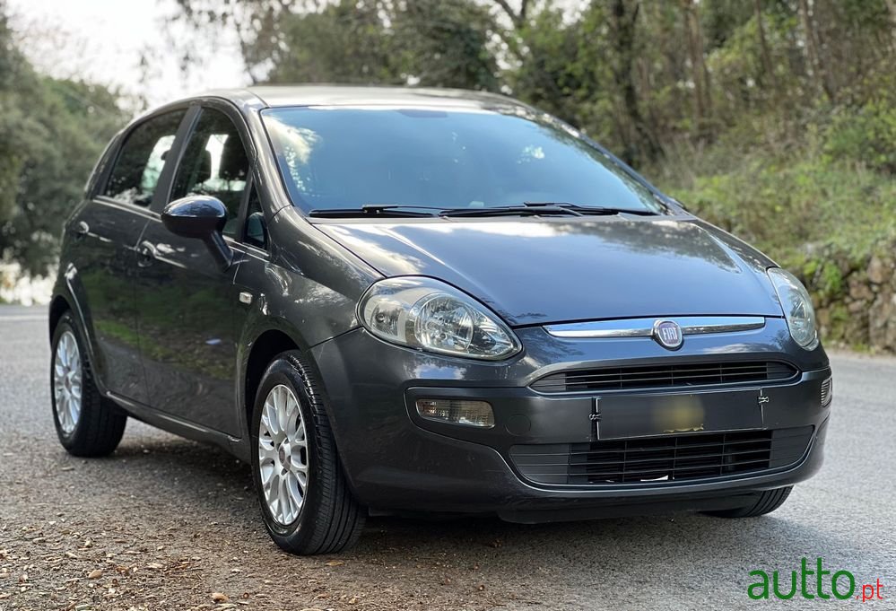 2011' Fiat Punto Evo 1.2 My Life photo #2