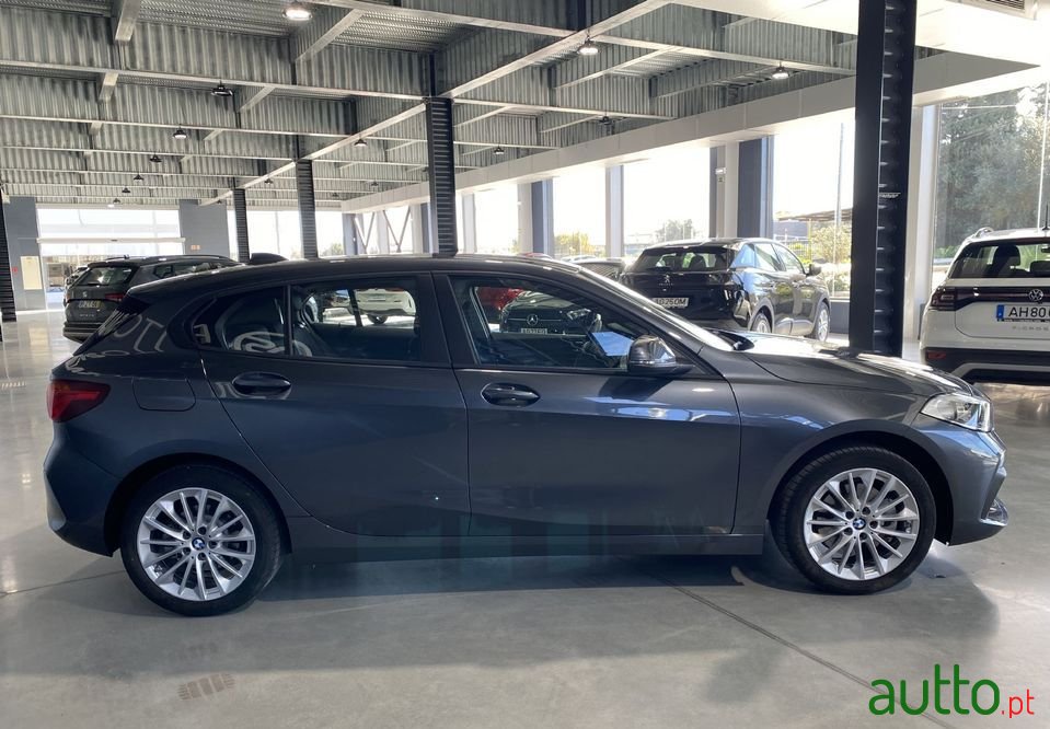 2021' BMW 116 photo #5