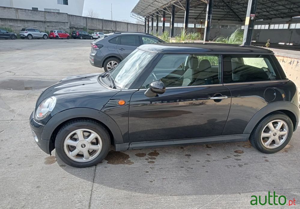 2008' MINI One 3 Portas photo #2