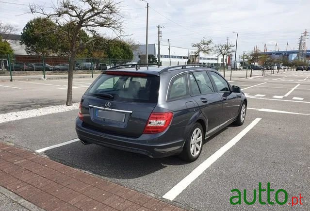 2013' Mercedes-Benz C 220 photo #3