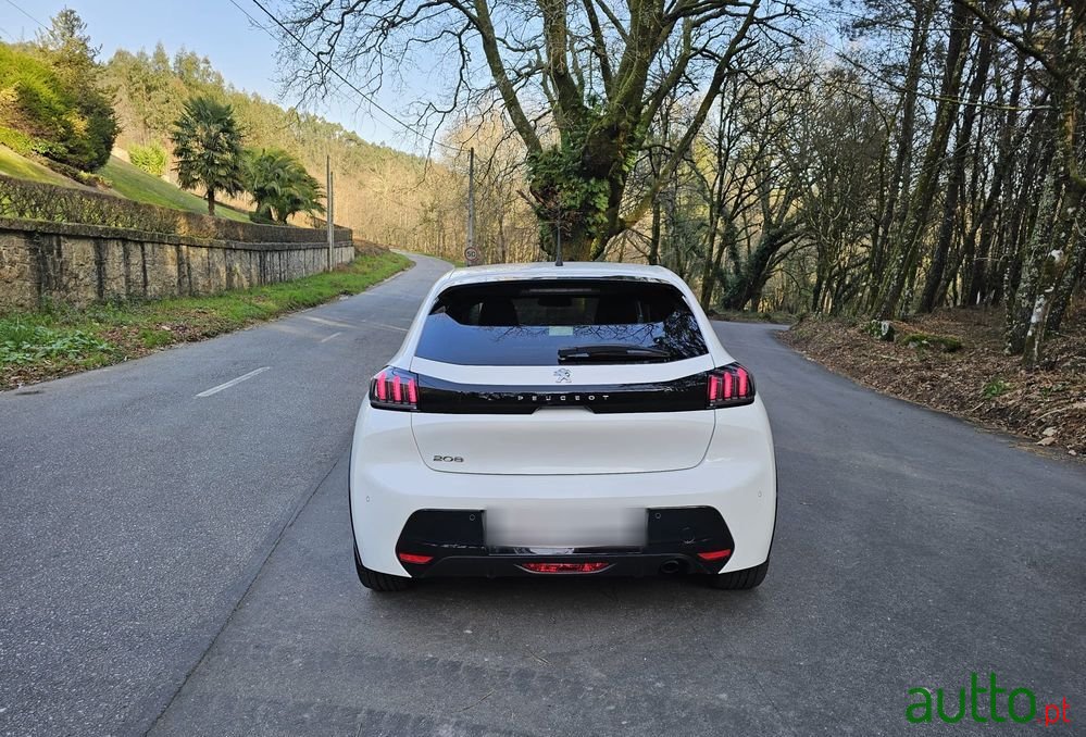 2021' Peugeot 208 photo #3