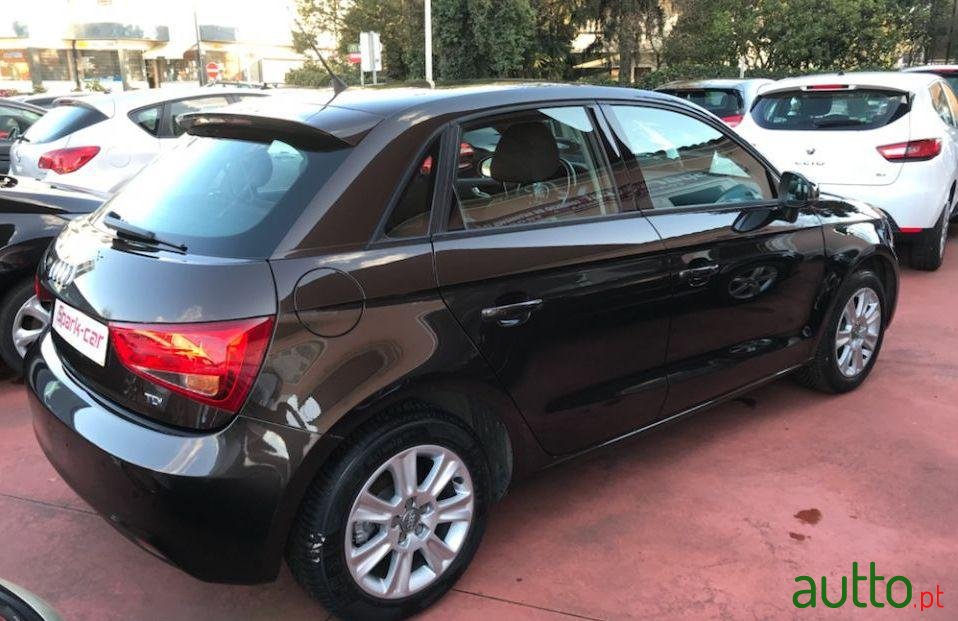 2012' Audi A1 Sportback photo #1