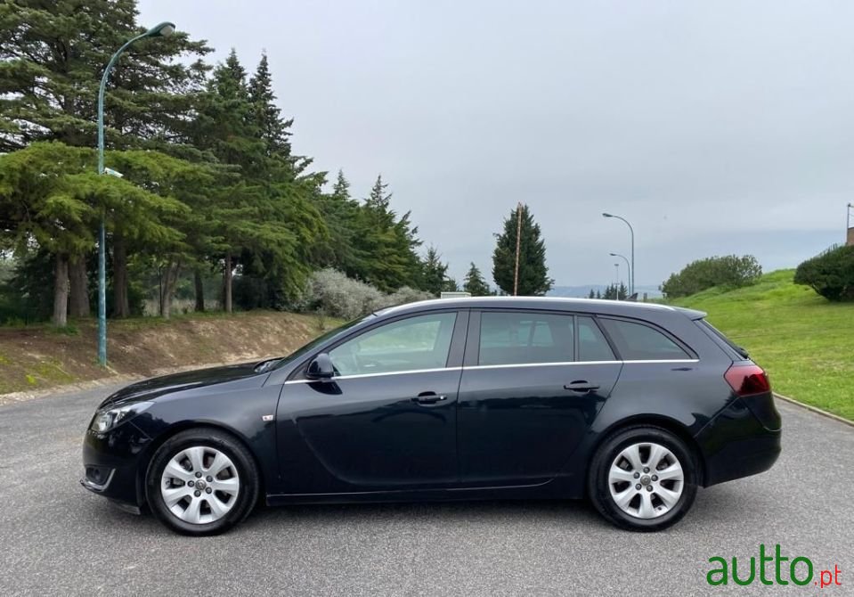 2014' Opel Insignia Sportback photo #3