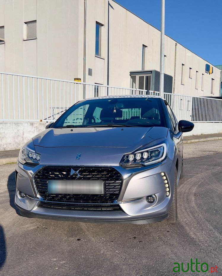 2019' DS Automobiles Ds3 Vti 120 Auto Sochic photo #1