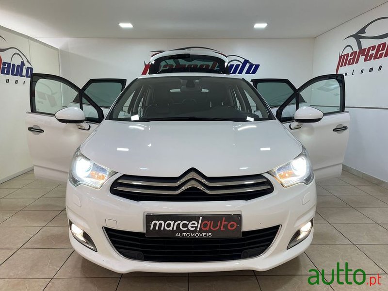 2016' Citroen C4 photo #5